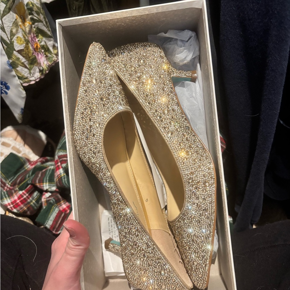 Betsy Johnson Gold Glitter Heels
